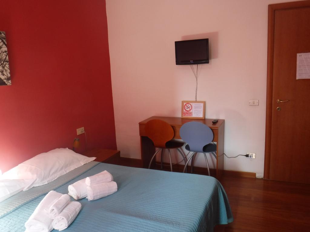 Ares Rooms روما الغرفة الصورة