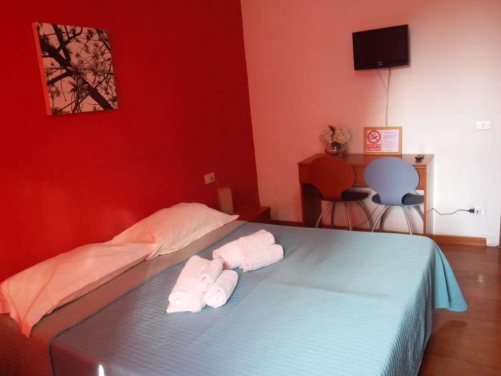 Ares Rooms روما الغرفة الصورة