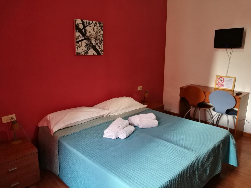 Ares Rooms روما الغرفة الصورة