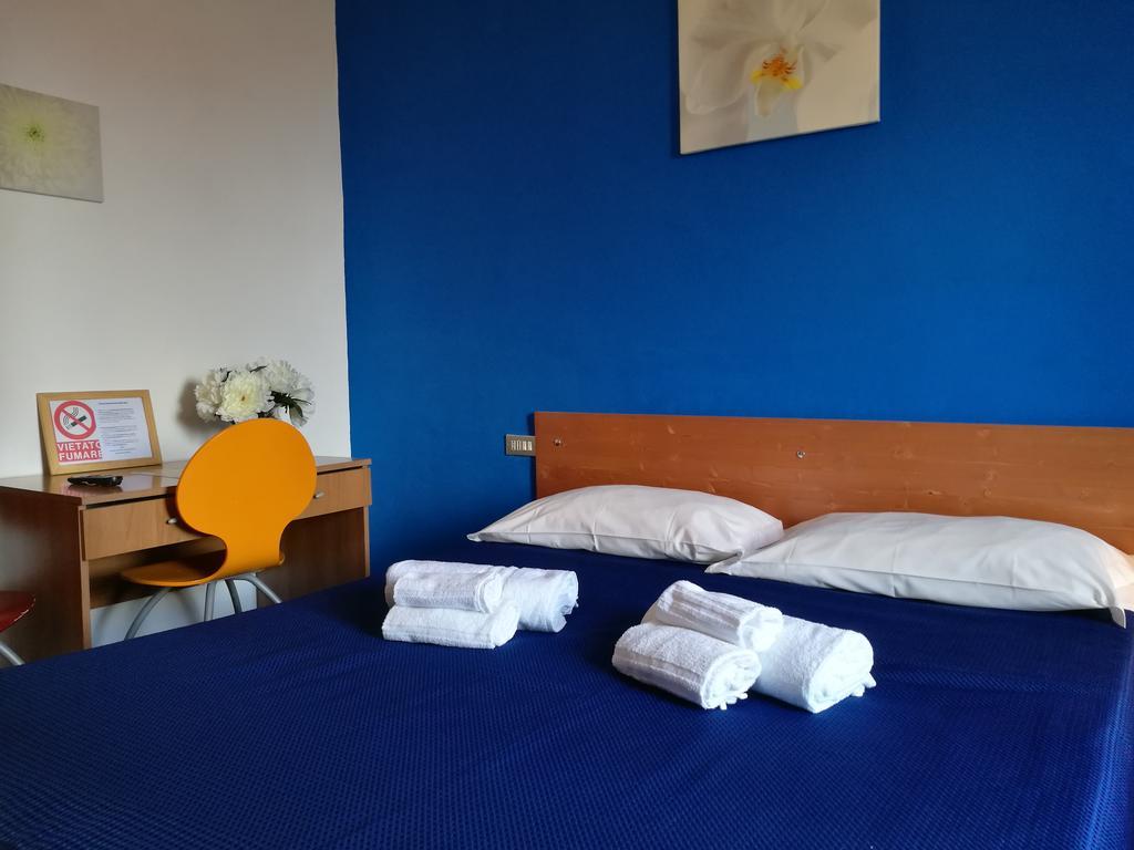Ares Rooms روما الغرفة الصورة